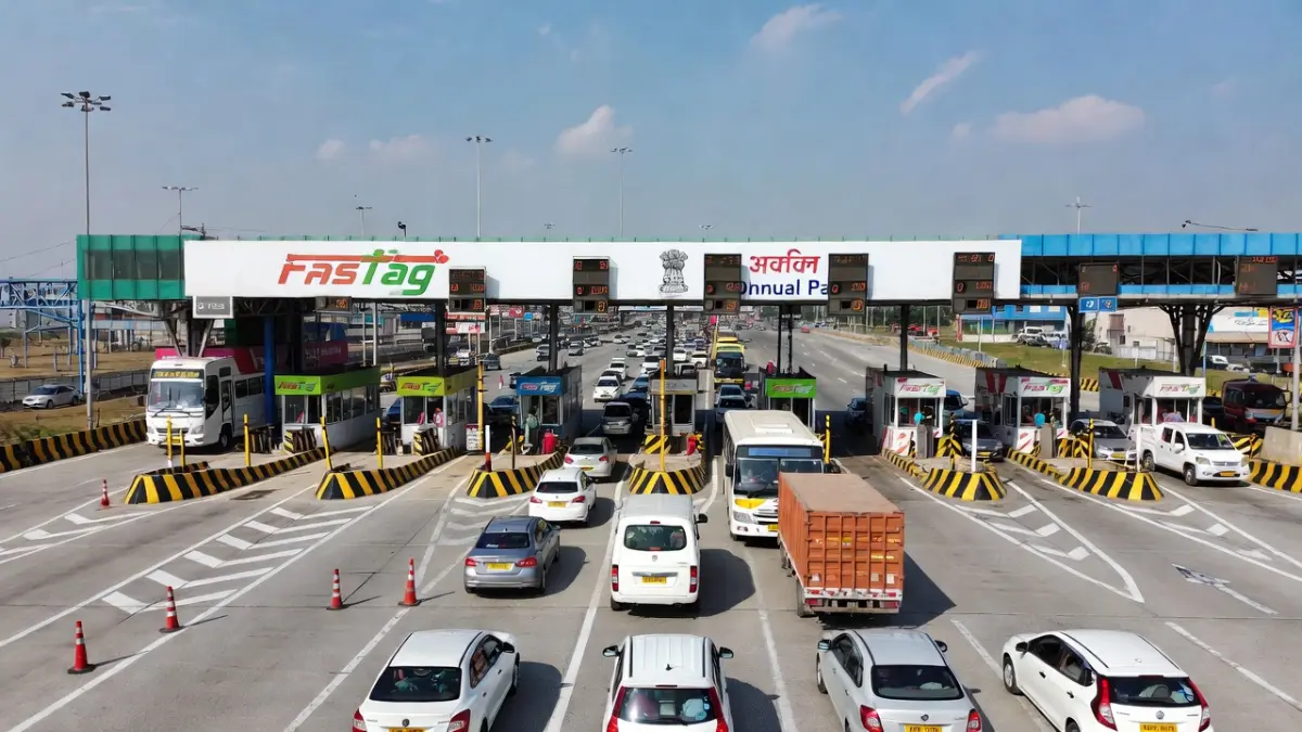 FASTag एनर्षिक पास स्कैम अलर्ट! NHAI ने जारी की चेतावनी – फर्जी वेबसाइट और लिंक से बचिए!